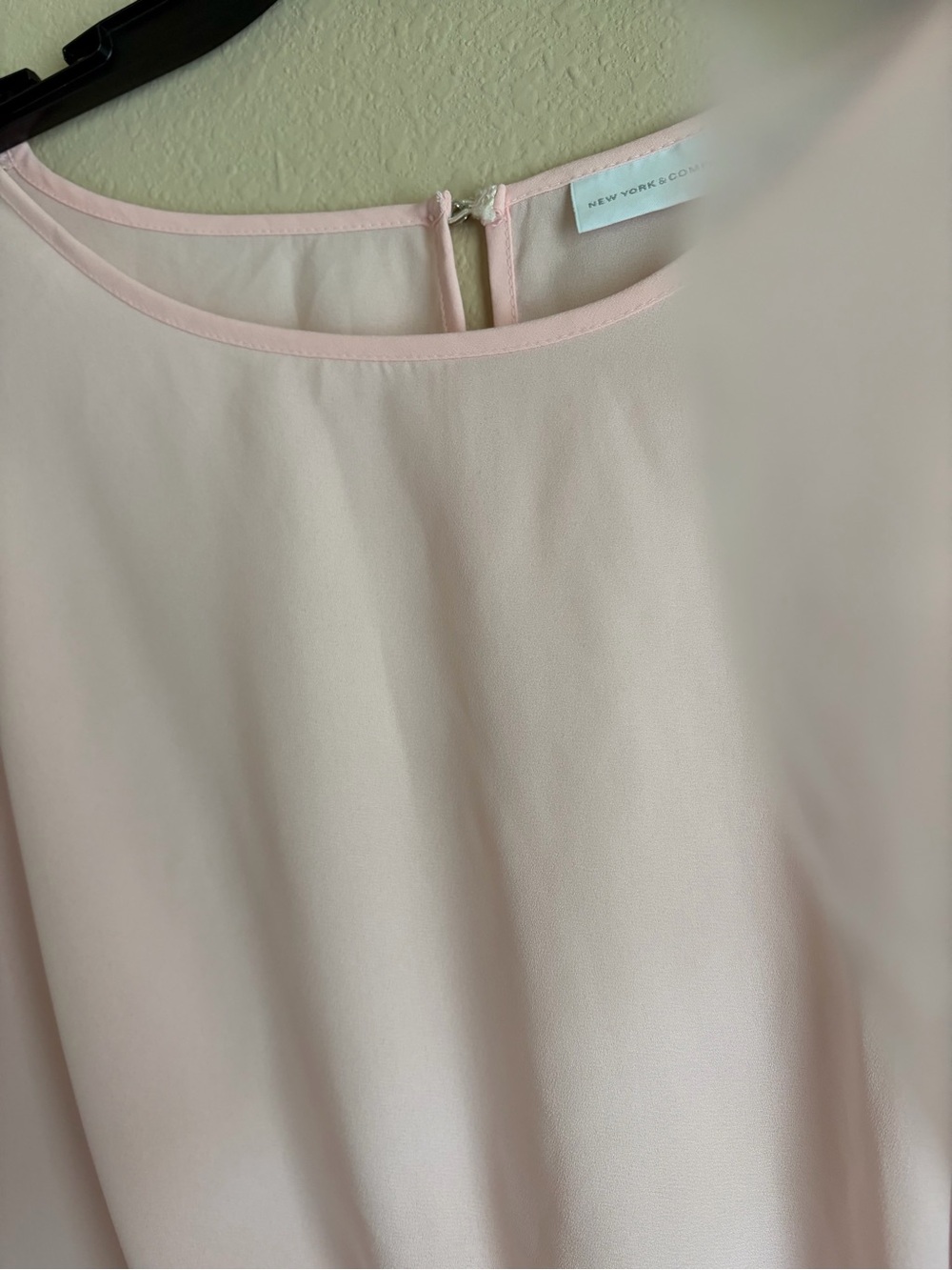 New York and company sheerLight Pink Tie-Waist Women's Blouse - Picture 3 of 6